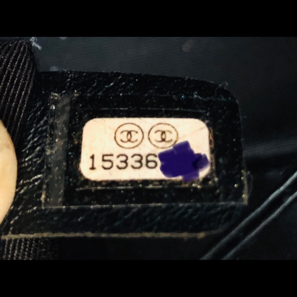 Chanel Glazed Calfskin Boy Tote - Picture 12 of 16